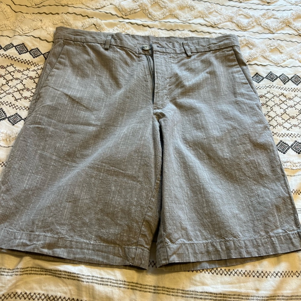 Perry Ellis Men’s Natural Linen Cotton Chino Shorts Size 30 Chevron Plaid